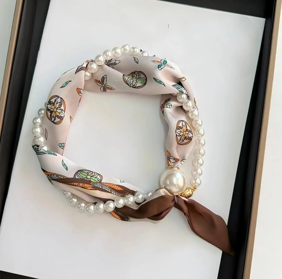 ππ§£ Effortless Glamour: Pop-On Pearl Necklace Scarf β¨