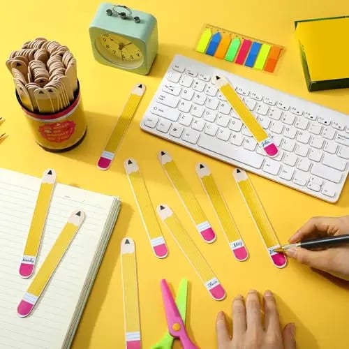 121 Pcs Back to School Teacher Gift Flip Name Sticks Set with Storage Cup