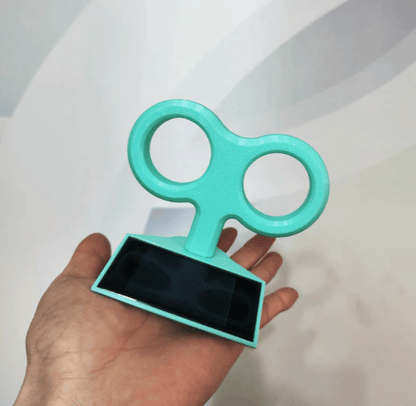 Solar-Powered Spinning Wind-Up Key Car Roof Decoration
