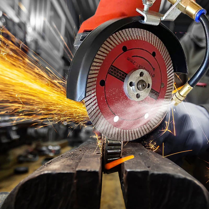 🔥#1 Bestseller - Sconto del 49%丨Flexible Spray for Cutting Machines