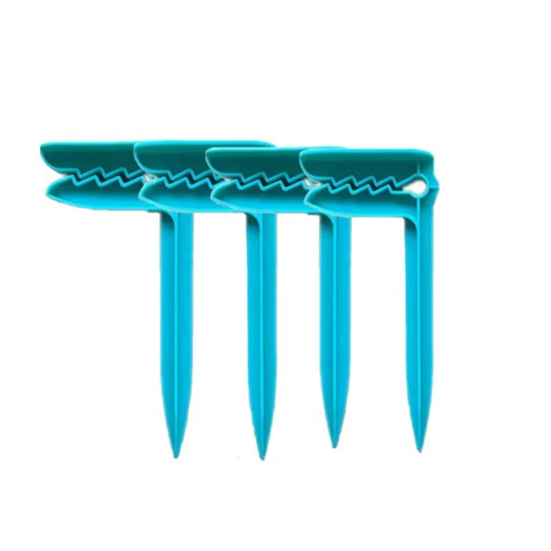 Beach Towel Wind Clips – Integrated Sand Anchor Design