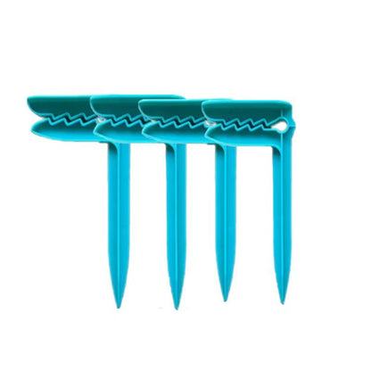 Beach Towel Wind Clips – Integrated Sand Anchor Design
