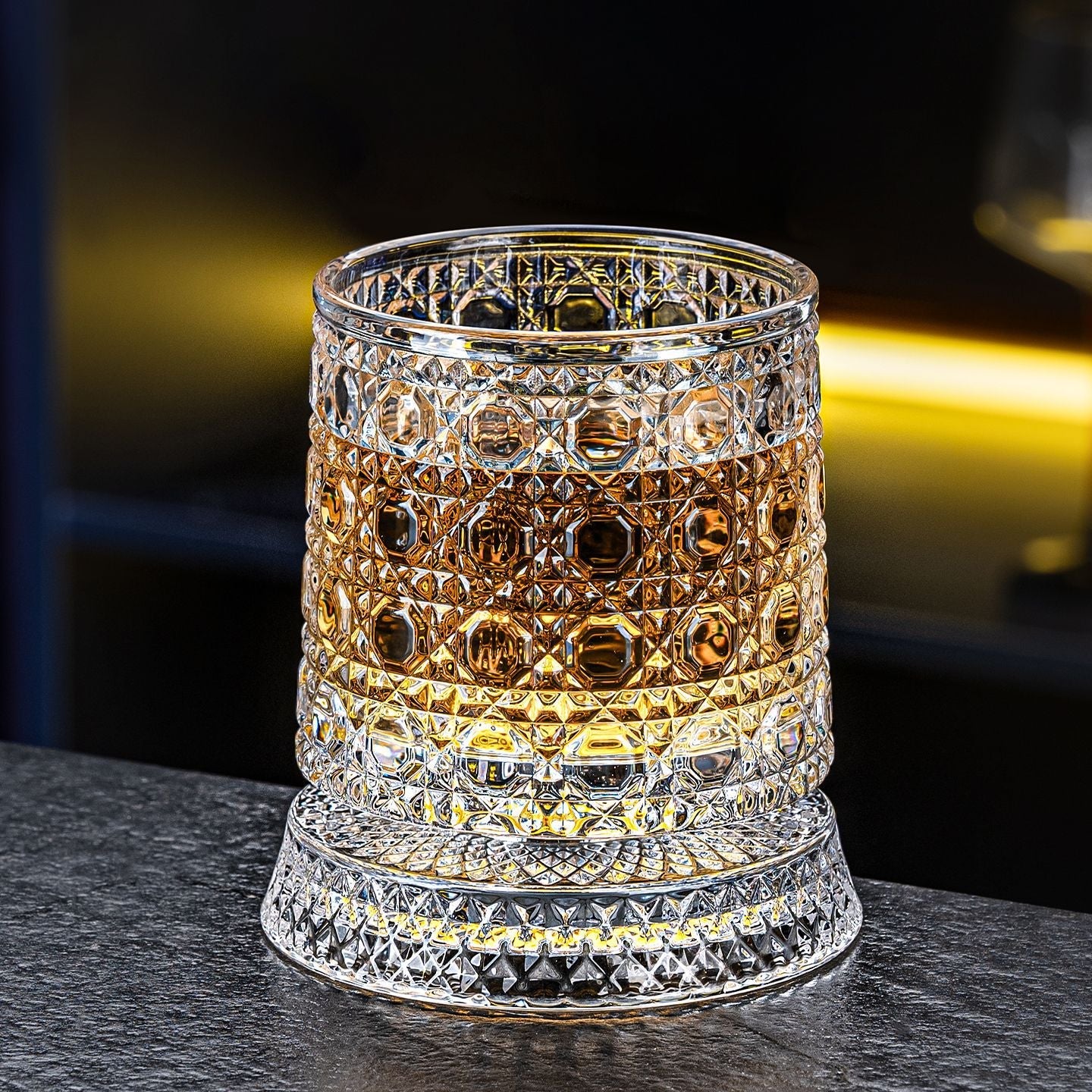 🔥Limited Time 50% Off✨Luxury 360° Spinning Crystal Glass