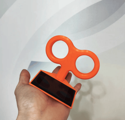 Solar-Powered Spinning Wind-Up Key Car Roof Decoration