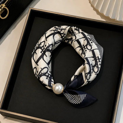 📍🧣 Effortless Glamour: Pop-On Pearl Necklace Scarf ✨