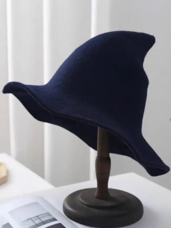 🧙 Knitted Wizard Hat  - ✨ Cozy Halloween Fantasy Costume Accessory