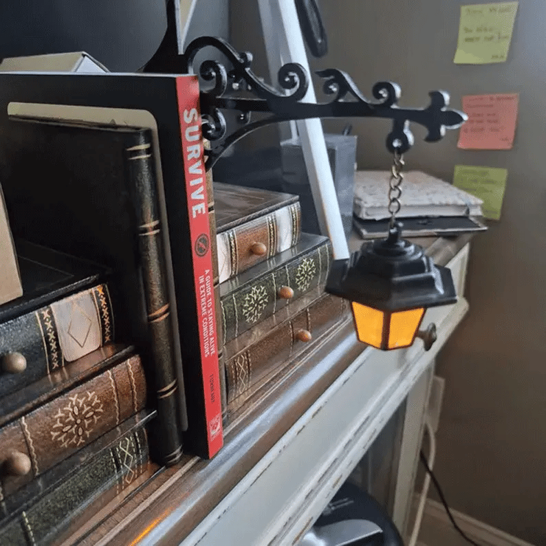 Aesthetic Library Lantern Bookcase Light — Cozy Warm Glow Decorative Mini Lamp, Elegant Metal Night Light for Bookshelf, Reading Nook & Study Room