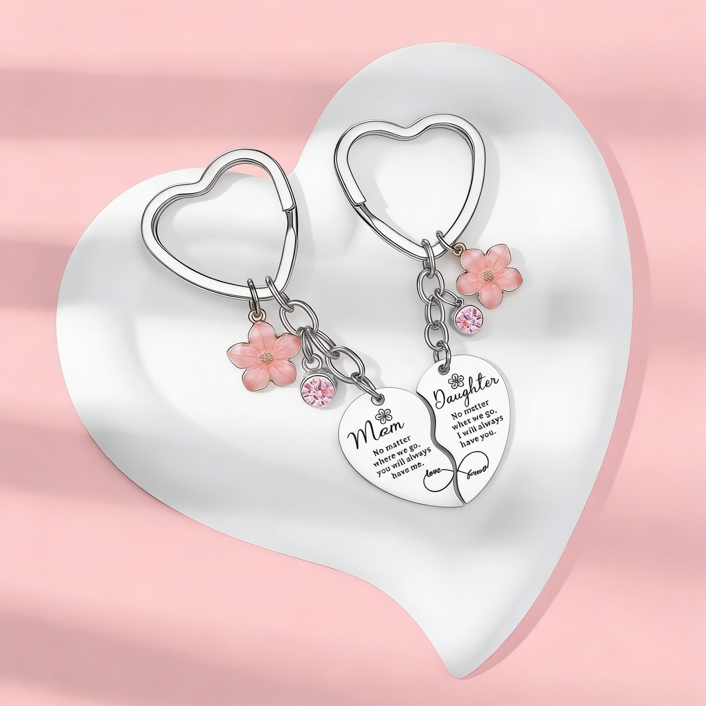 🎁Mom & Daughter Matching Heart Keychain Set