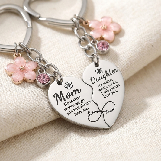🎁Mom & Daughter Matching Heart Keychain Set