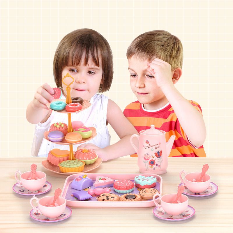🦄☕️ Tea parties are serious business — 17 desserts, 4 cups, a teapot, and a rainbow castle. Safe, non-toxic, and portable. Let the imagination pour. ✨